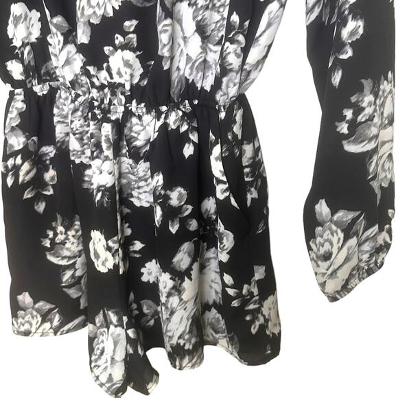 Design Lab Romper High Neck Shorts Long Sleeve Floral Black Grey White XS NWOT - Picture 8 of 14